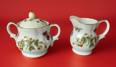 Lenwile Ardalt Strawberries Butterflies Creamer and Lidded Sugar Bowl Set Japan