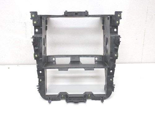 VW Golf 5 Aufnahme Mittelkonsole vorne Doppeldin Rahmen Navi Radio 1K0858005C