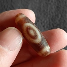 Tibetan agate Pre 1800s 2 Eye Dzi Bead