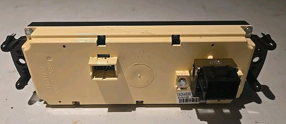 99-02 Chevrolet Silverado GMC Sierra Tahoe Yukon Climate Control - Image 2 of 3