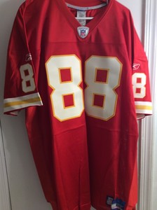 tony gonzalez jersey