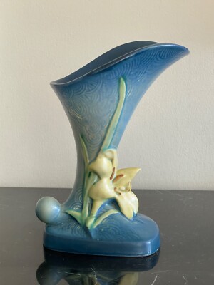 Vintage Roseville Pottery 204-8 Zephyr Lily Blue Vase | eBay