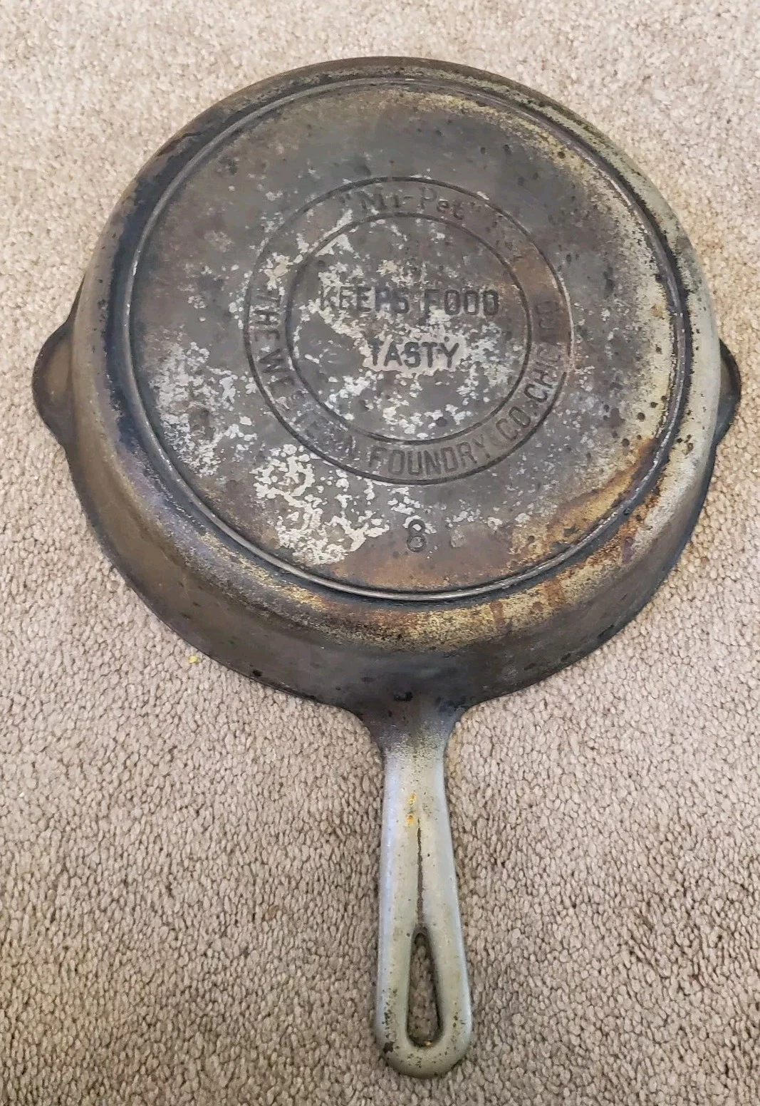 VTG Western Foundation Co. Milwaukee/Chicago "Mi Pet Delux" 8" Cast Iron Skillet