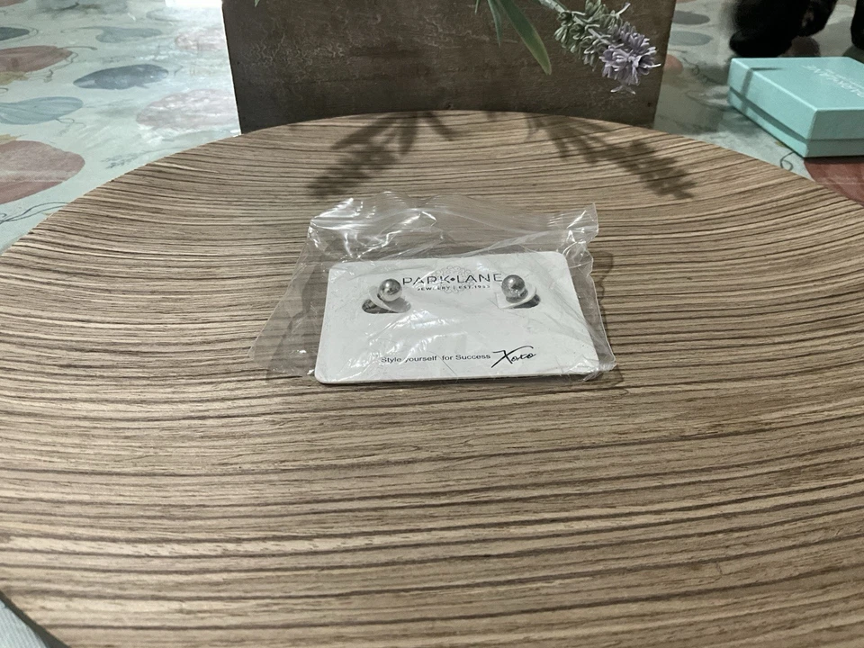 NEW Park Lane MATINEE EARRINGS Stud New Lead & Nickel free WEDDING Pearl NIB - Image 2 of 4