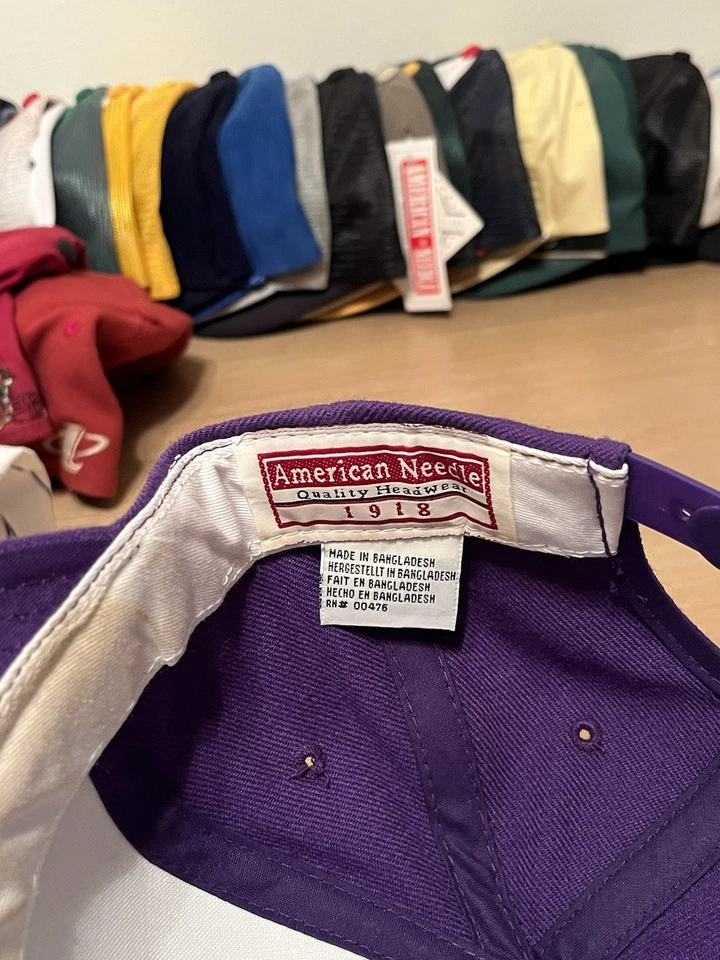 De colección Años 90 Washington Huskies Aguja Americana Cabeza de Bloque Snapback Sombrero Gorra Lana Foto 4 de 4