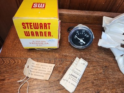 Vintage NOS Stewart Warner Vacuum Gauge, D-355-BM  Analog
