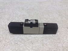 SMC NVFS2200-5FZ 21-26 VDC Pneumatic Solenoid Valve NVFS22005FZ BT 