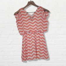 Speechless Dress Peach and White Chevron Girls Size Small Split Sleeve