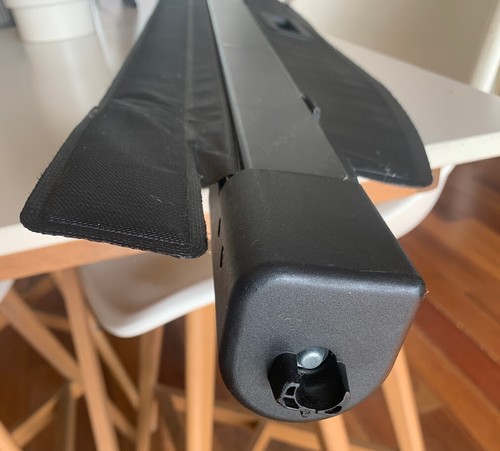 2018 Ford EcoSport rear cargo roller shade - Picture 4 of 6