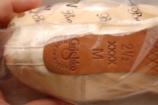 NIB Nikolay Suffolk Ulanova Ballet Pointe Shoes 2.5 4X XXXX Med Shank Not Re