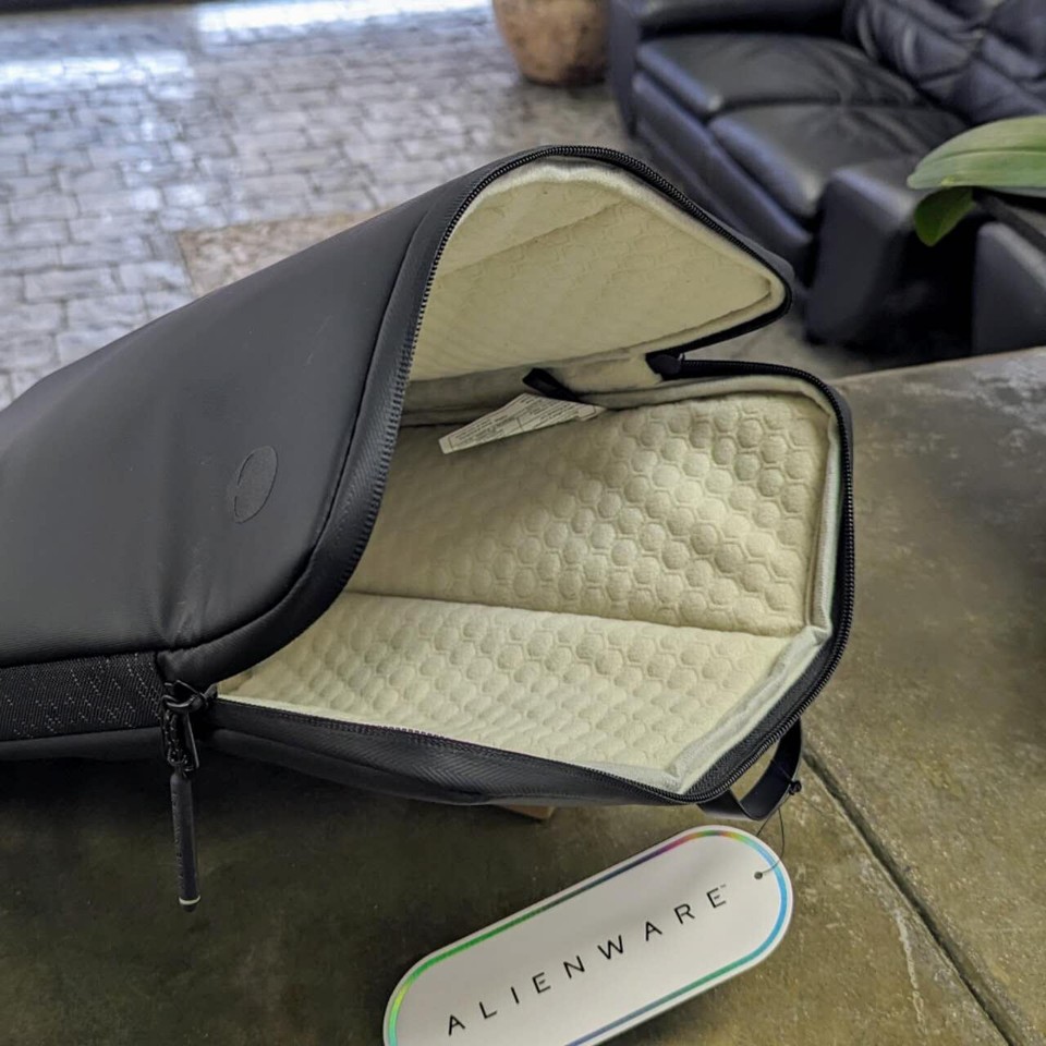 Alienware DELL 18 inch Horizon Sleeve Case Bag Notebook Laptop Tablet ...