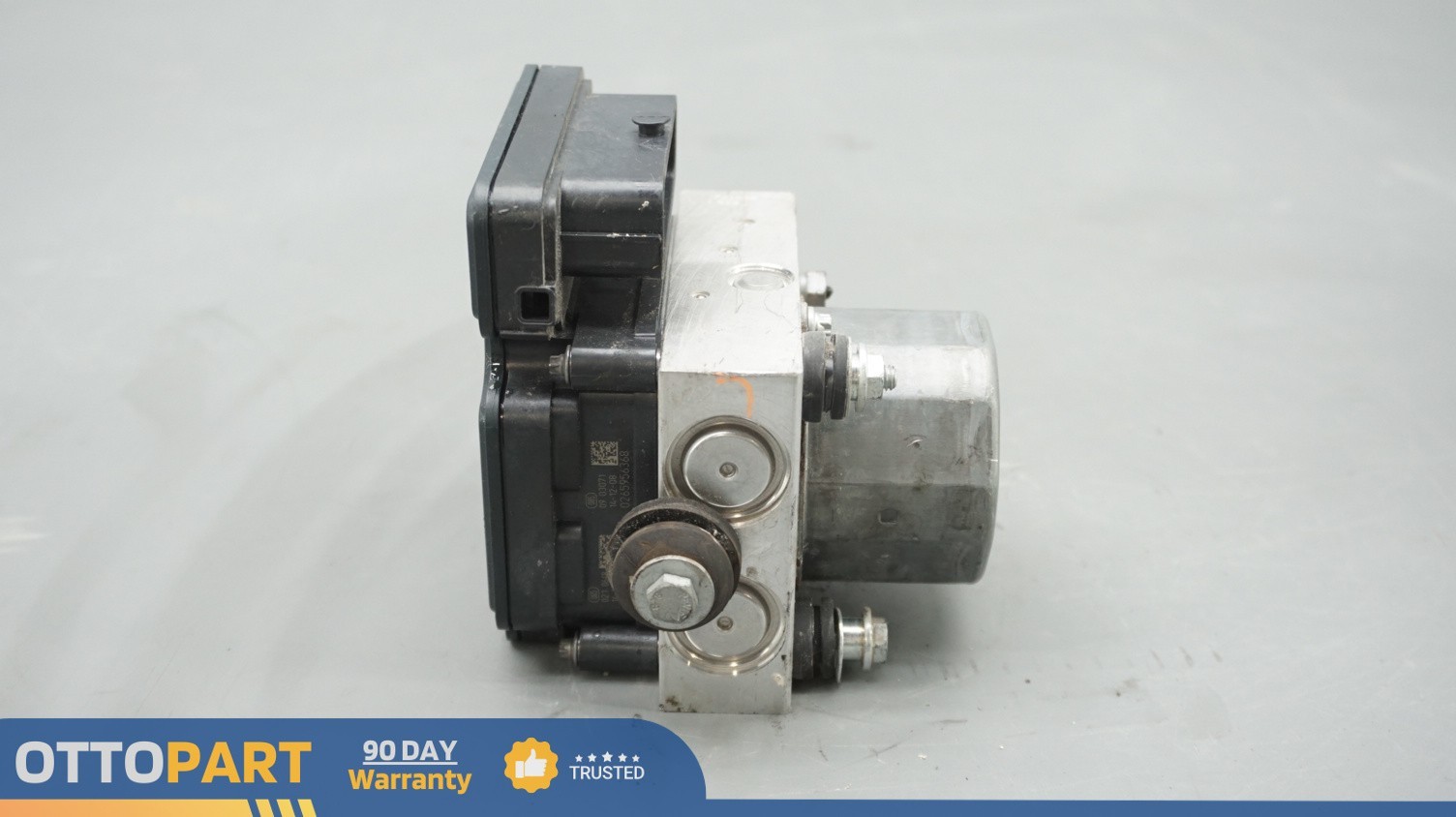 2014-2019 Maserati Ghibli M157 ABS Anti Lock Braking System Pump OEM 2265106516