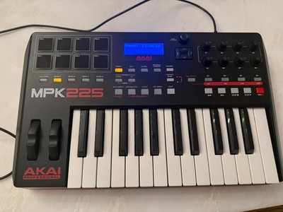 Akai Professional MPK225 USB MIDI Keyboard Controller