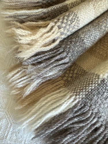 Vtg Pendleton Pure Virgin Wool Fringe Throw Blanket 66x52 Gray Beige Plaid USA - Picture 14 of 24