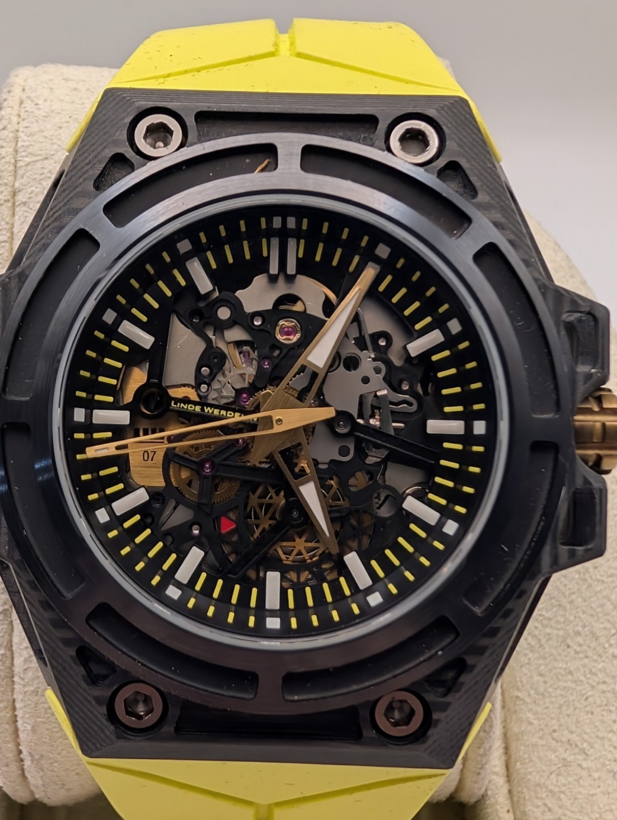 LINDE WERDELIN SPIDOLITE TITANIUM –  Carbon 3D MOVEMENT image 3