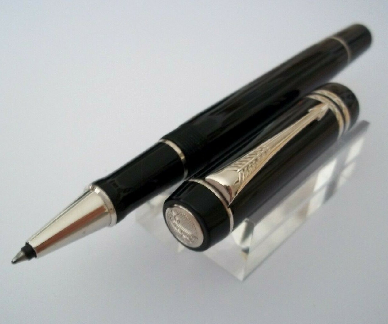 Stylo roller Duofold Platinium S23, un cadeau d'affaires prestigieux et intemporel