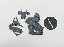 CHAOS MARINE CHOSEN BOLTER / DARK VENGEAN…