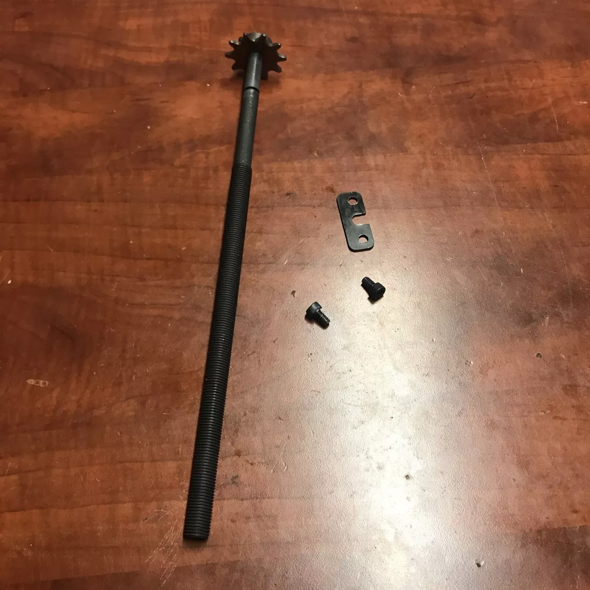 New OEM Planer Parts Elevation Screw DeWalt DW734 12 1 2 Thickness Planer