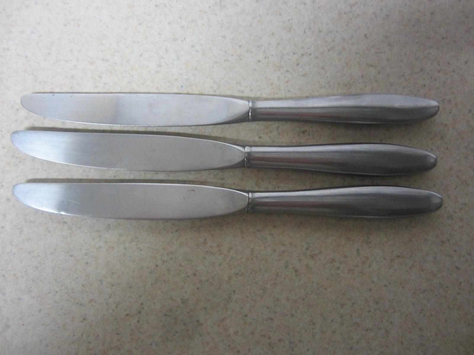 LOT OF 3 GORHAM STEGOR PACE STAINLESS FLATWARE KNIFE ( NO SERRATE )