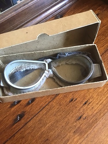 Vintage Motorcycle Goggles - Flying Pilots Folding Goggles - Dispatch Rider - Picture 15 of 17