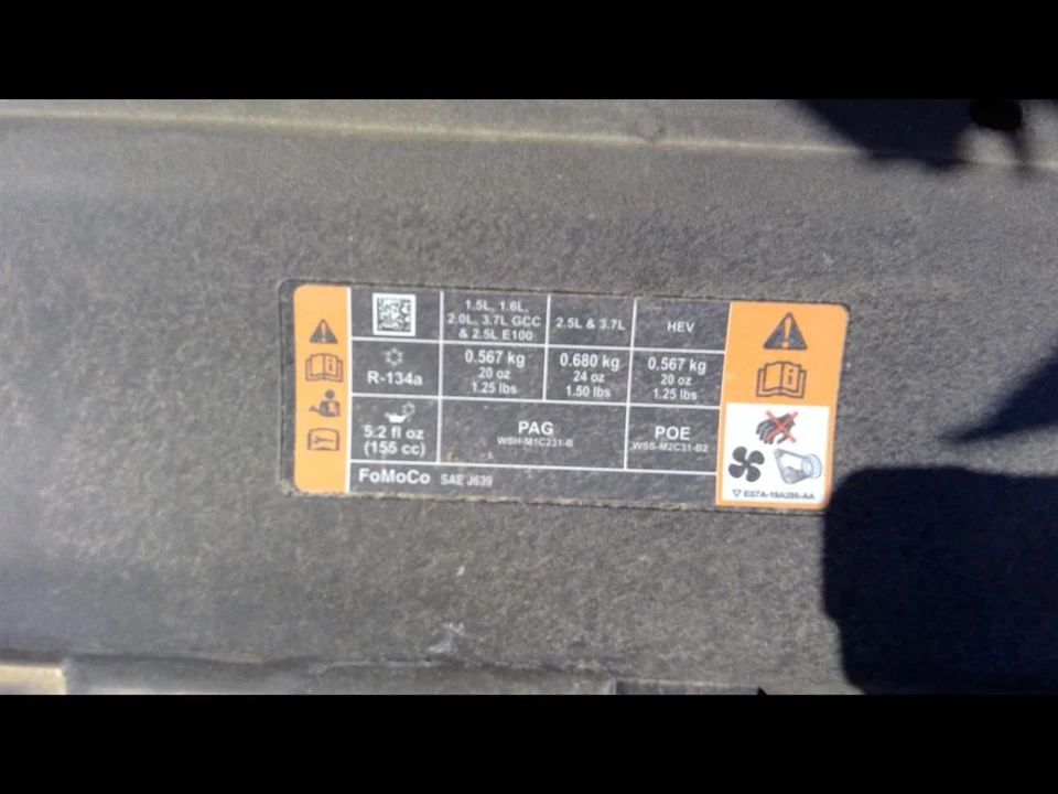 2013-2020 FORD FUSION Fuel Filler Door Green DG9Z54405A26A 13-20     Foto 4 de 4