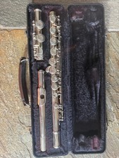 Armstrong 104 flute with case. Made in USA