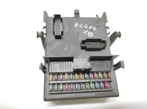 Skrzynka bezpieczników RENAULT LAGUNA II BG0/1 8200004201E 8200148810A 1.90 22714516 - Zdjęcie 2 z 4