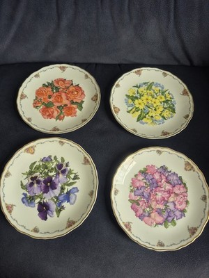 Vintage Royal Albert Queen Mothers Blumen Teller Fine Bone China 4er Set sehr guter Zustand