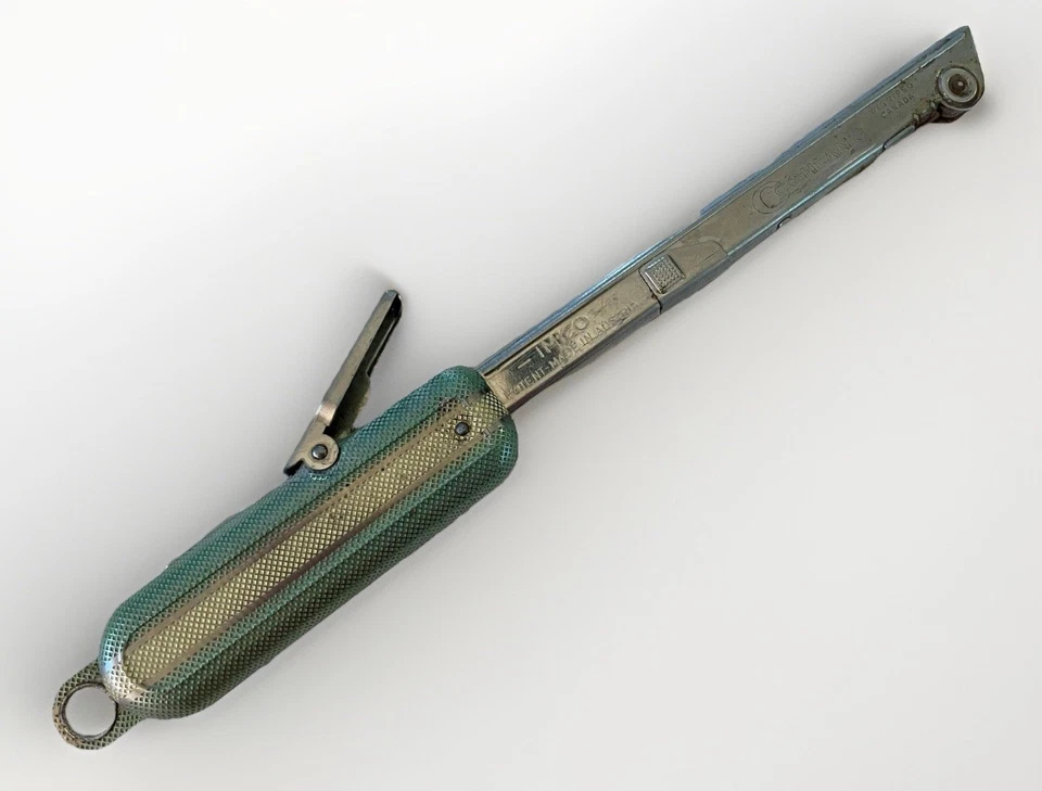 Винтажная зажигалка Coghlan's Winnipeg Sparker кремневая зажигалка алюминиевая для кемпинга - Изображение 2 из 4