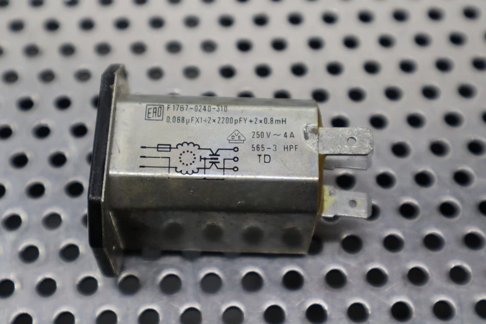 ERO F1767-0240-310 250V 4A 565-3 HPF Usado Con Garantía (Lote de 2) Foto 4 de 4