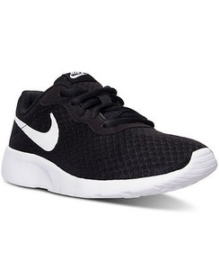 nike tanjun size