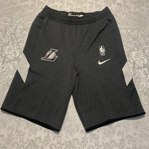 nike lakers therma flex