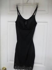 Spanx Red Hot Women's Shapewear Lace Full Slip Black Size M NWOT