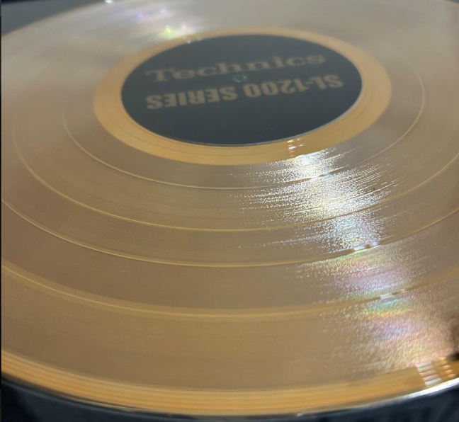 Technics Gold Disc 35Th Anniversary Commemoration SL-1200