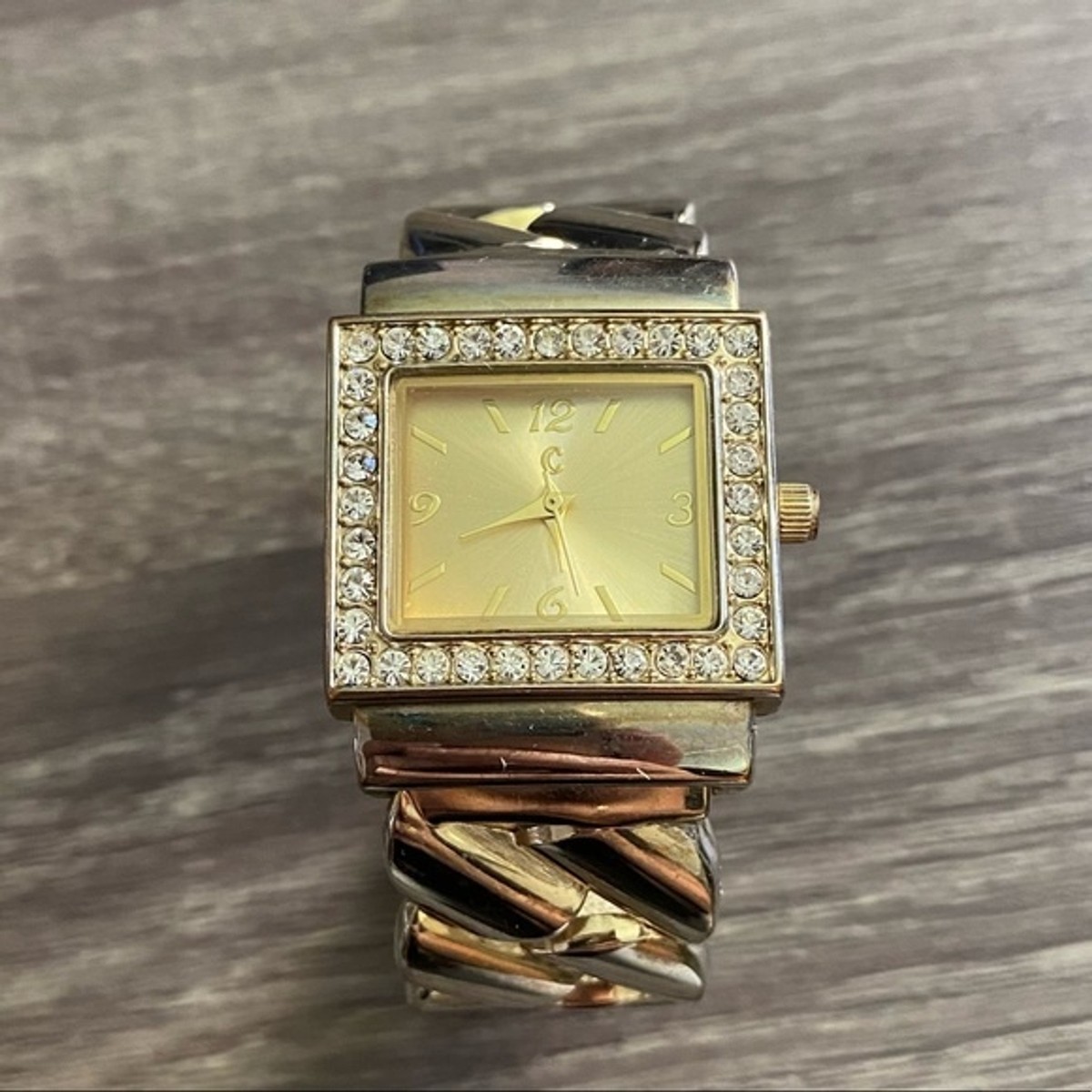 Charming Charlie Crystal Dial Gold Link Cuff Bracelet Watch  display picture 2