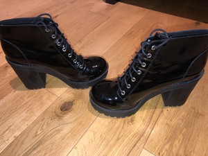 born nigel boot black