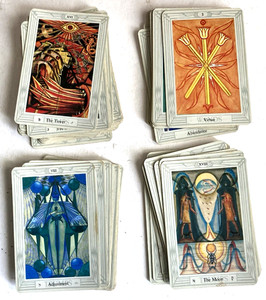 Vintg Professional Dealer Set of 80 Tarot Cards with Designer Geoffrey Beene Bag