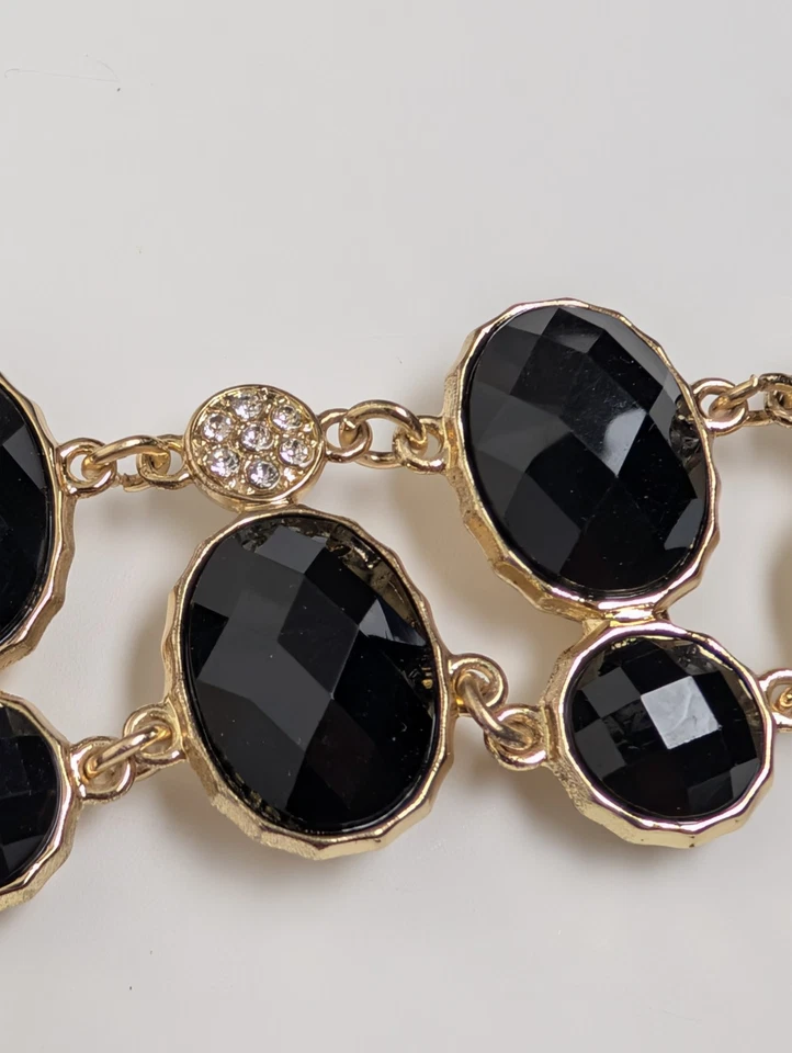 Collar llamativo reversible Amrita Singh - piedras facetadas negras y crema... Foto 4 de 4