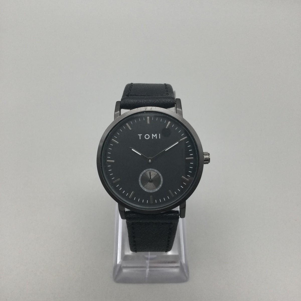エクササイズグッズ tomi tomi TOMI T072 Watch Unisex 35mm Black Dial Leather StrapSmall Seconds