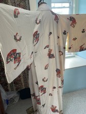 Vintage Japanese Kimono Creme with Red and Multicolor Motifs 100 Silk