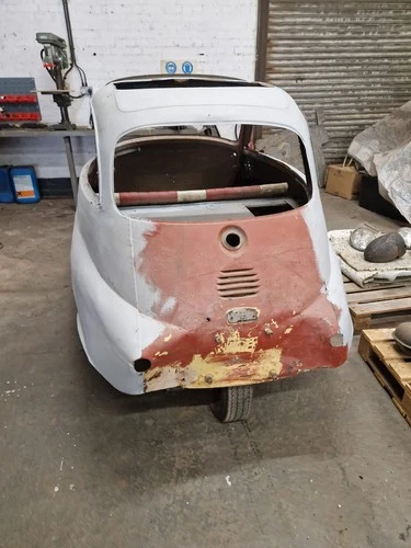 BMW Isetta 300 Bubble Car - Picture 1 of 18