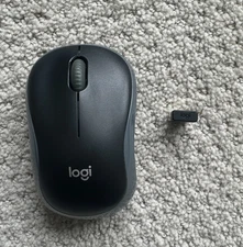 Logi Wireless Keyboard K330 And M215 Wireless Mouse & 3 Batteries(4B)