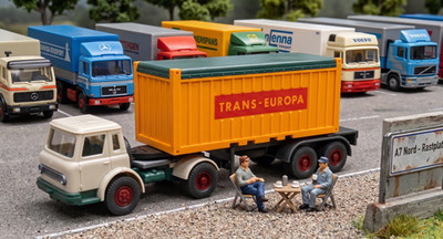 Wiking IH Open Top Container Sattelzug Trans Europa ZM elfenbein patinagrün