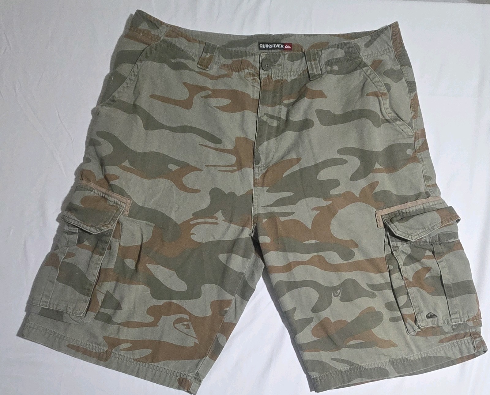 Quiksilver Cargo Shorts Green Brown Cotton Camouflage Pockets Button Men