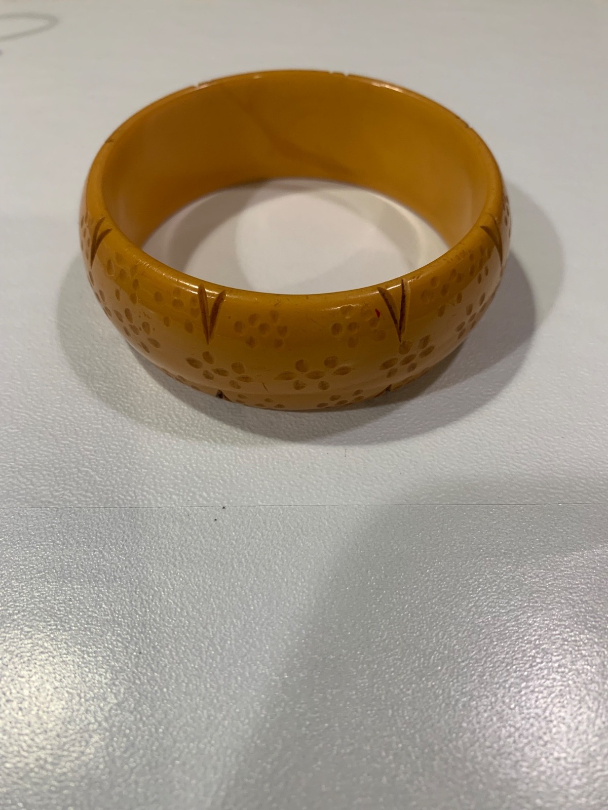 butterscotch bakelite bracelet - image 3