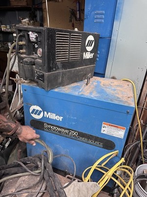Miller Syncrowave 250 TIG AC/DC Welding Power Source w/ Coolmate 3