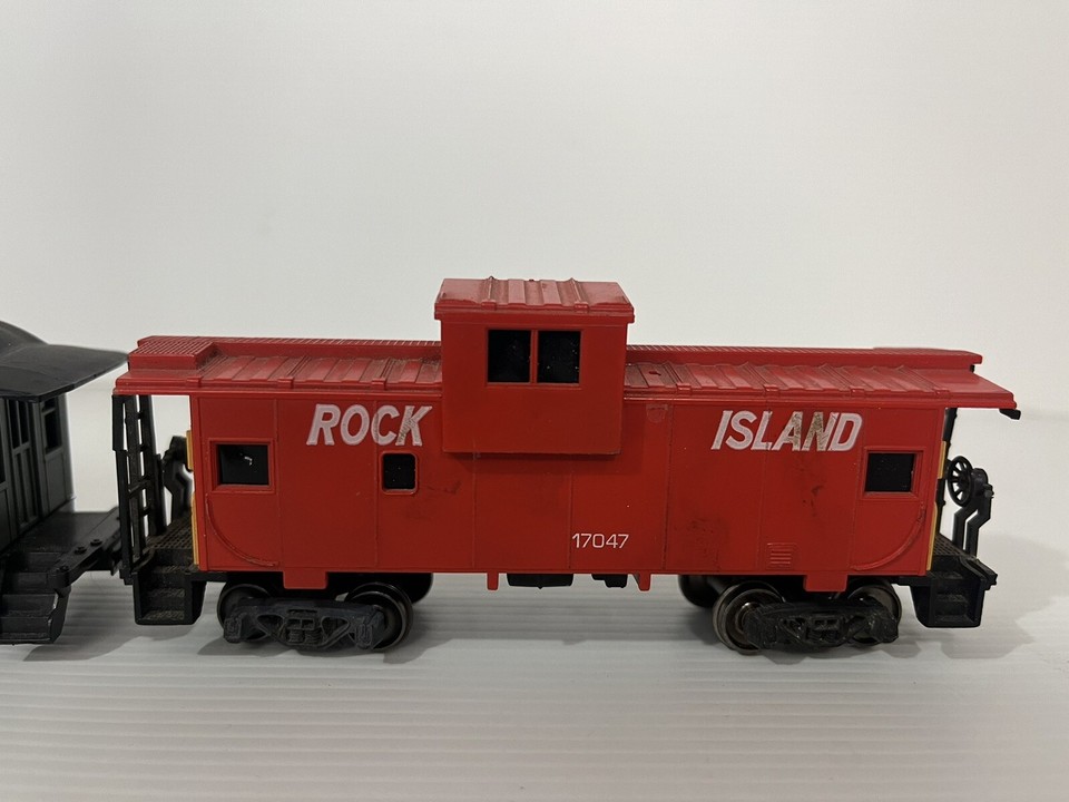 HO Scale Rock Island Passenger Car & Caboose Metal Wheels+ Knuckle