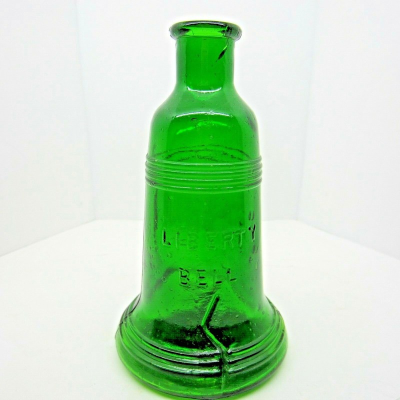 Green Glass Liberty Bell Wheaton NJ Pass and Stow Tall Pretty No Cork Vivid