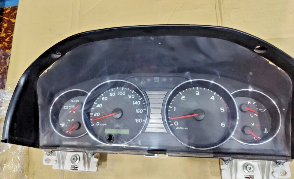 Cuadro de instrumentos velocímetro Toyota Land Cruiser HZJ105 1HZ 2003-05 M/T  Foto 3 de 4