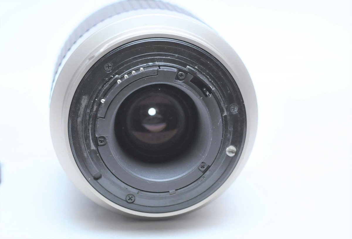 Nikon 70-300mm f/4-5.6 G AF Telephoto Zoom Nikkor Lens Nikon 70-300mm f/4-5.6 G AF Telephoto Zoom Nikkor Lens